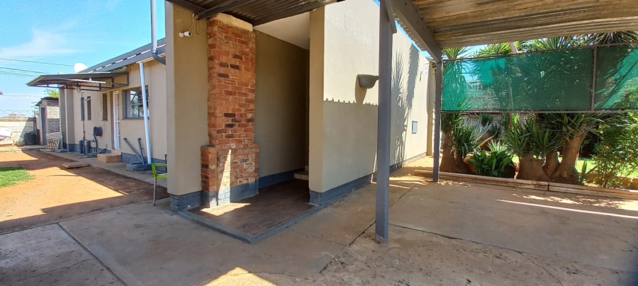 3 Bedroom Property for Sale in Randlespark North West